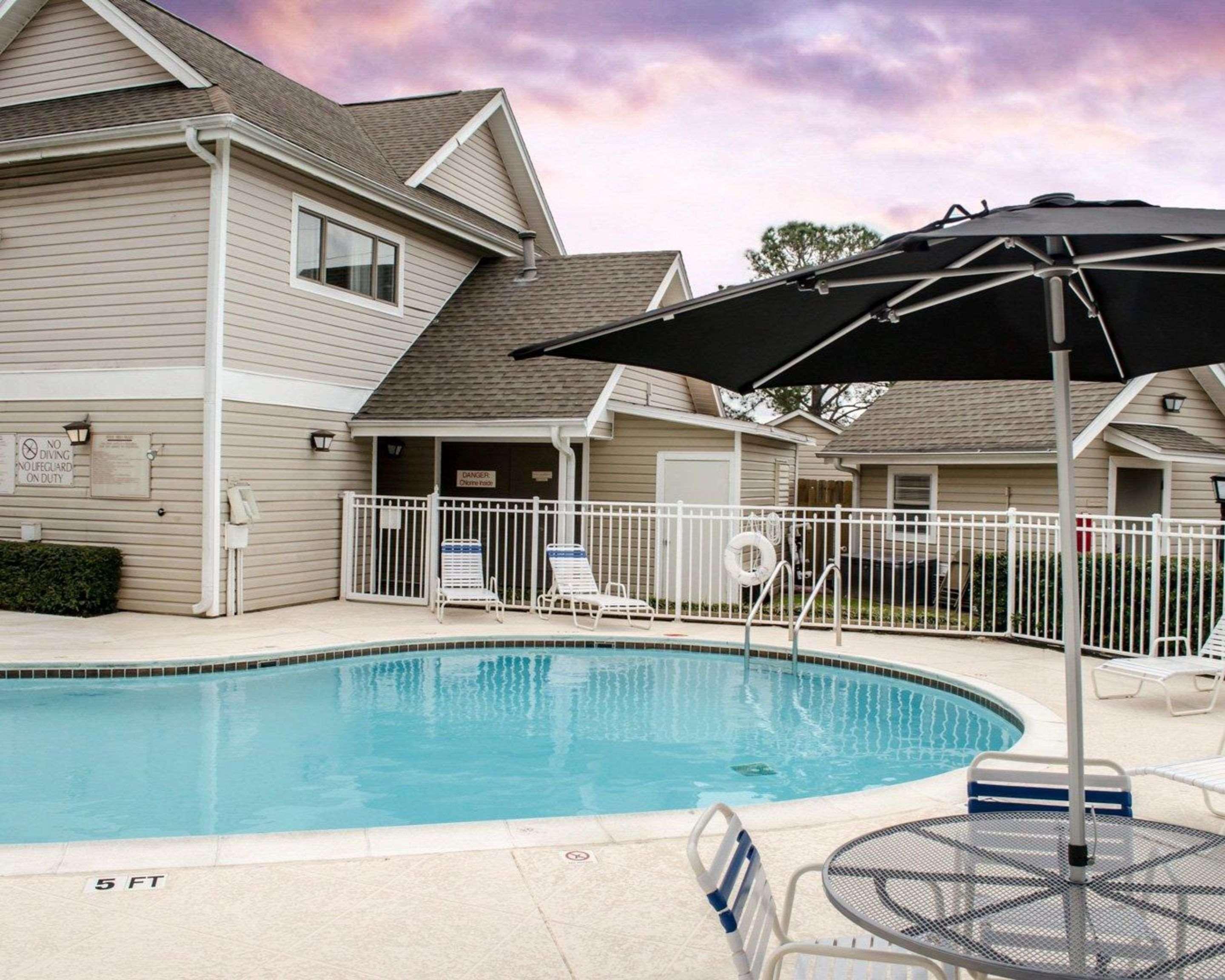Surestay Studio By Best Western Pensacola Buitenkant foto